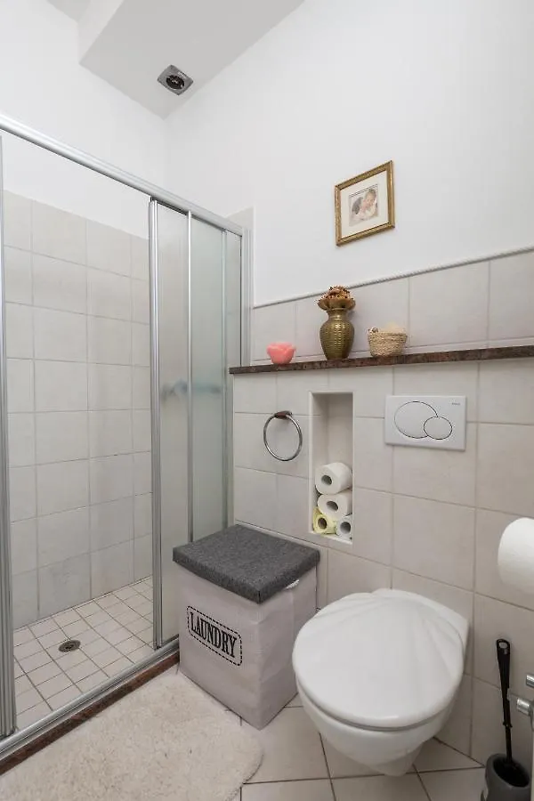 Apartment Hanna Rijeka 0*,