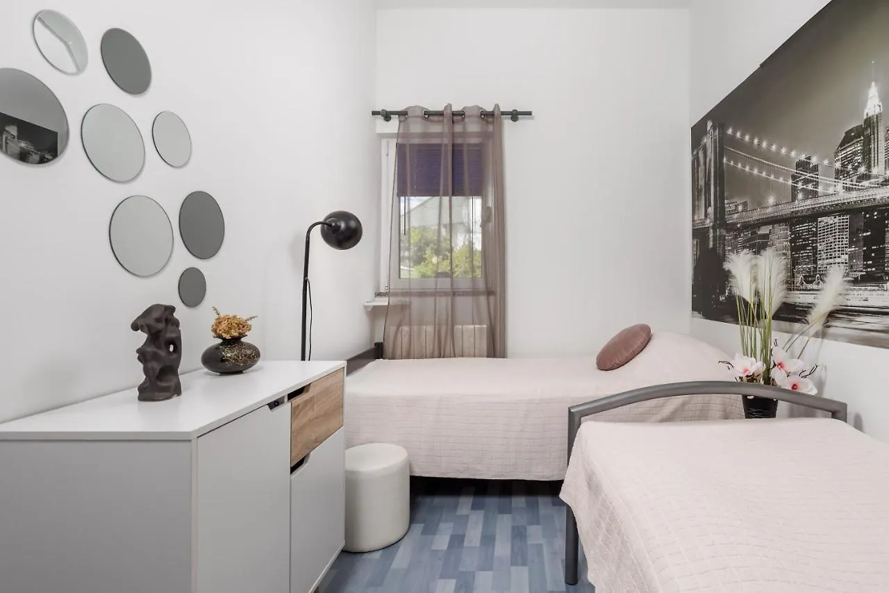 Apartment Hanna Rijeka 0*,  Croatia