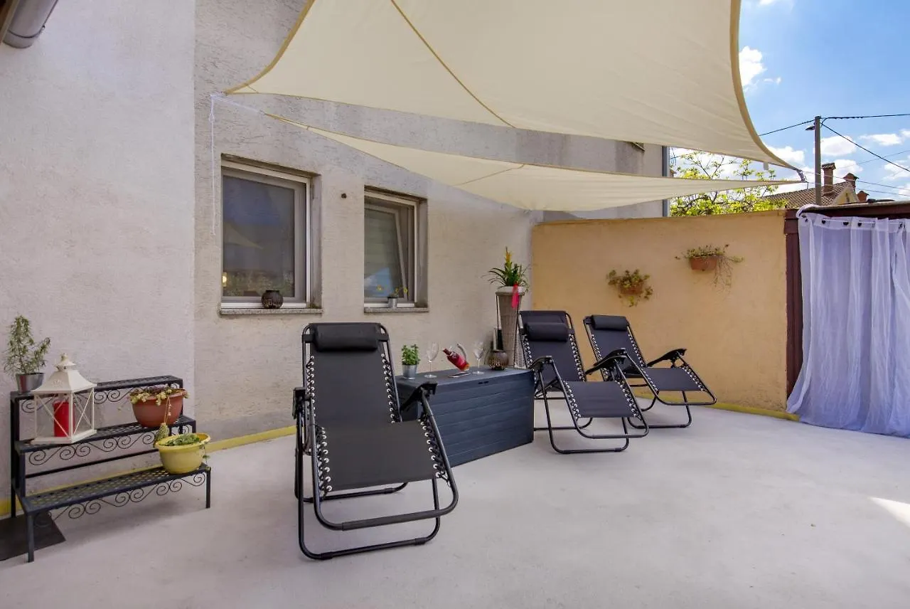 Apartment Hanna Rijeka 0*,  Croatia