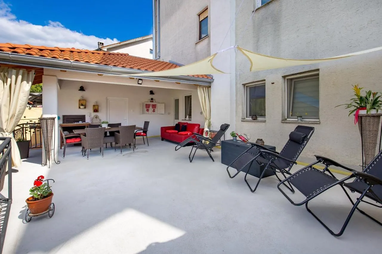 Apartment Hanna Rijeka 0*,  Croatia