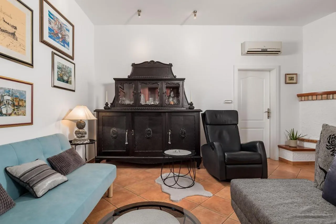 Apartment Hanna Rijeka